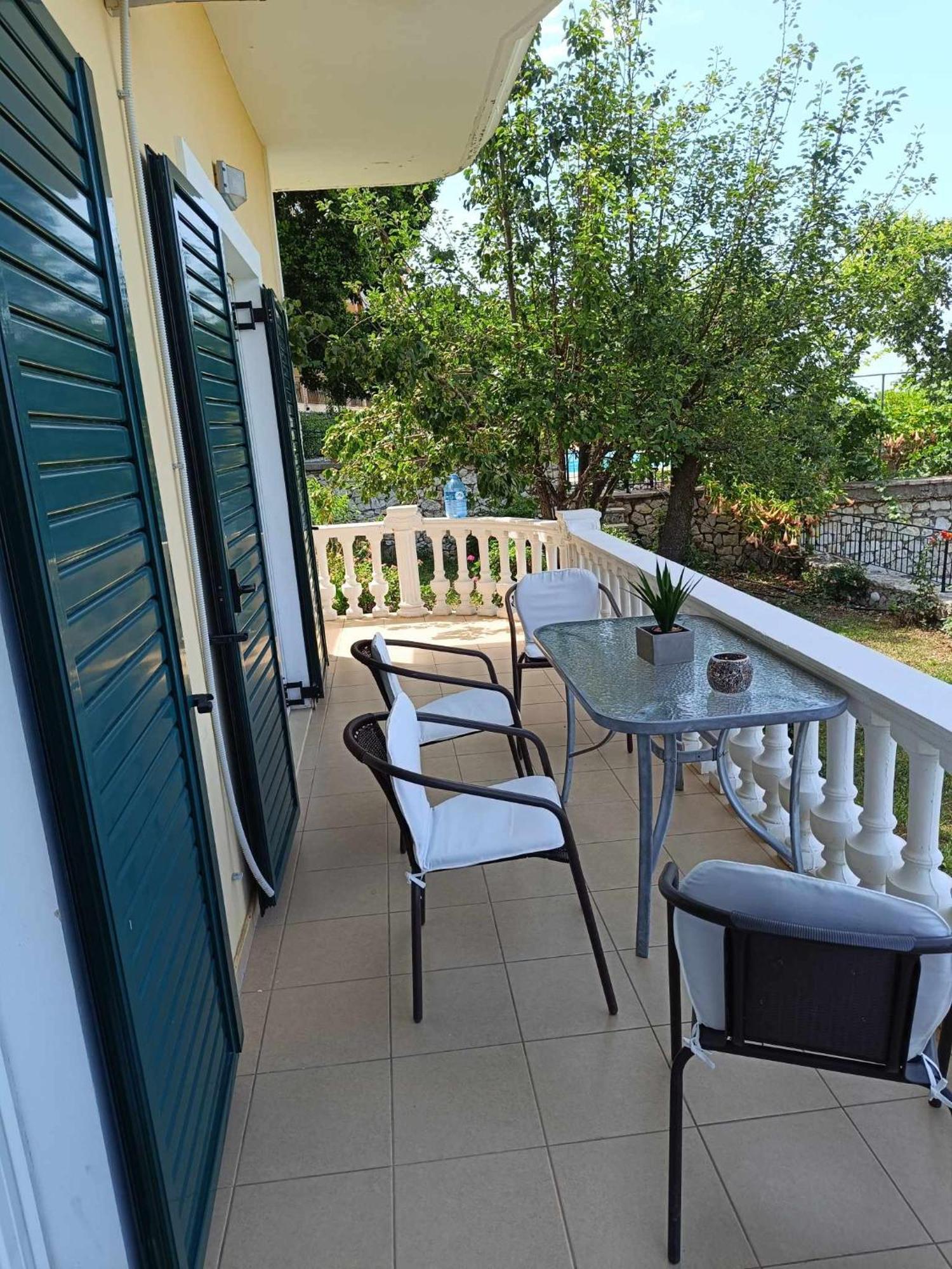 Lovely View Apartments Himare Buitenkant foto